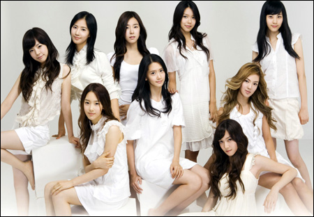 Sexy Poses on Snsd And Their Beautiful And Cute Pose With Sexy White Dress